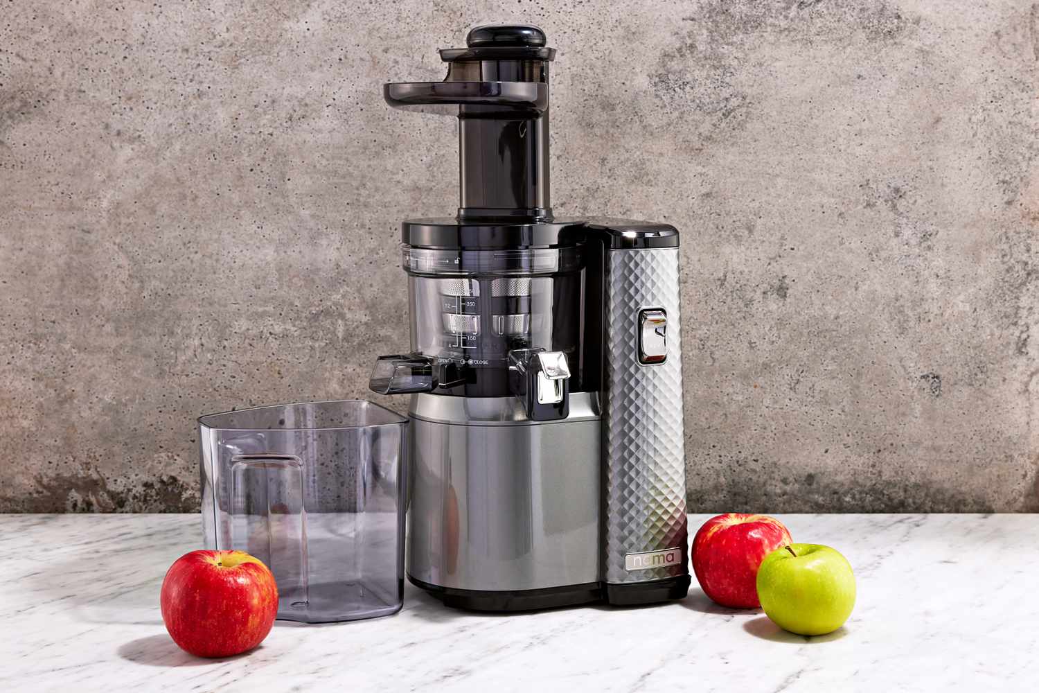 Best Juicer for Nutrients: Top Cold Press Masticating Machines